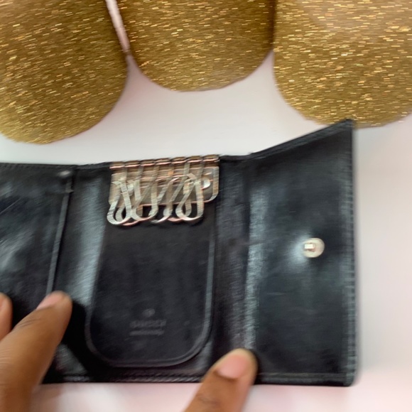💯 Authentic Gucci 4 Key Holder / 4 Key Wallet - Picture 3 of 6